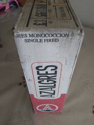 GRUPO DE PIEZAS DE GRES AZULGRES