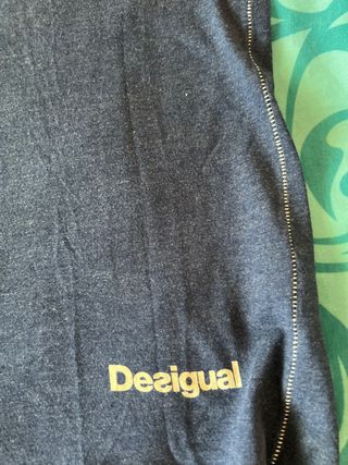 Camiseta desigual