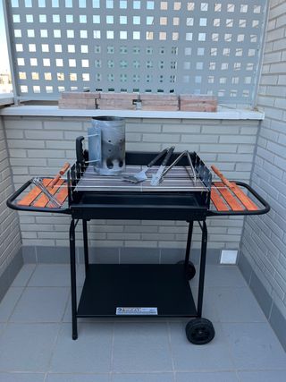 Barbacoa de carbón + accesorios