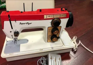 Máquina de Costura Semi Profissional