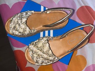Sandalias