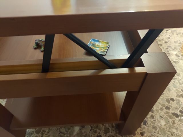 Mesa salón nogal con cristal solo venta en persona