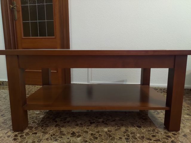 Mesa salón nogal con cristal solo venta en persona