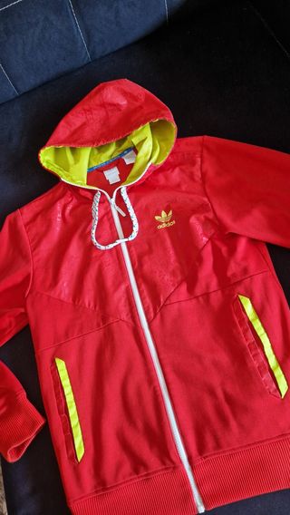 Chaqueta con capucha Adidas originals 