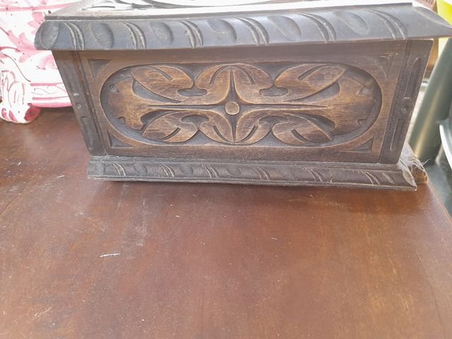 CAJA ANTIGUA MADERA. HASTA EL 14 NOVIEMBRE  35 EUR