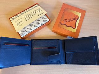 Cartera de piel azul marino PIELINI