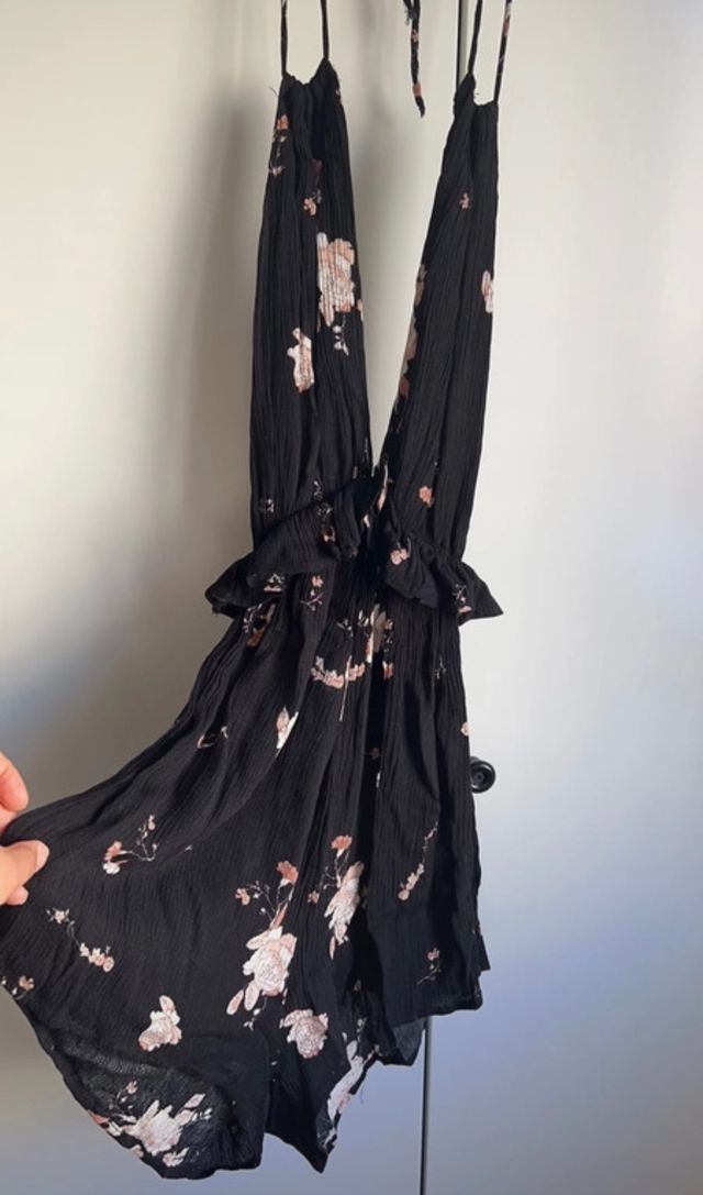 precioso mono espalda descubierta