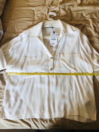 Camisa Zara.