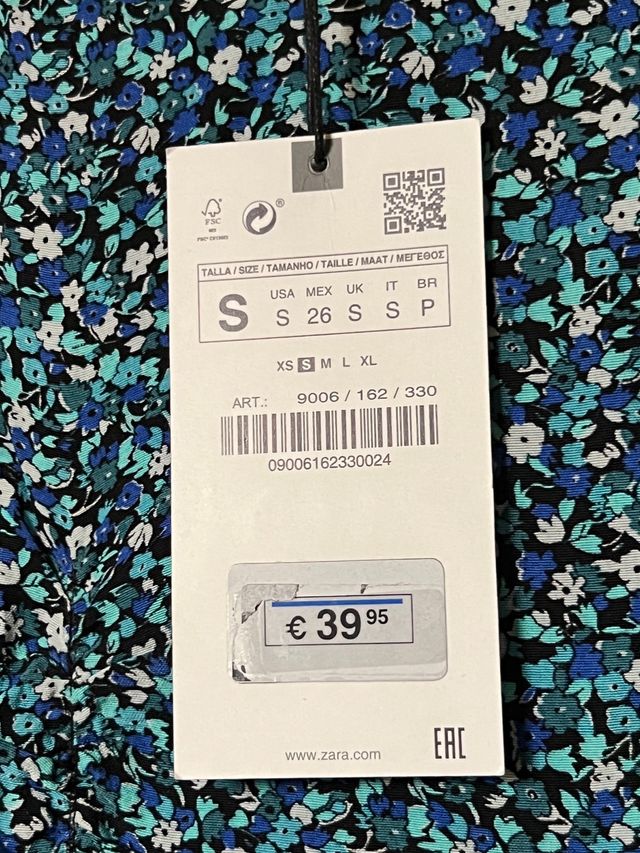 Vestido drapeado de flores 