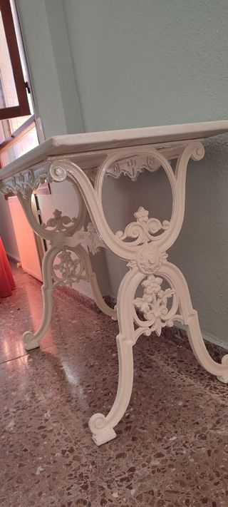 Mesa Antigua. NO ENVIO
Entrega Zaragoza o Logroño