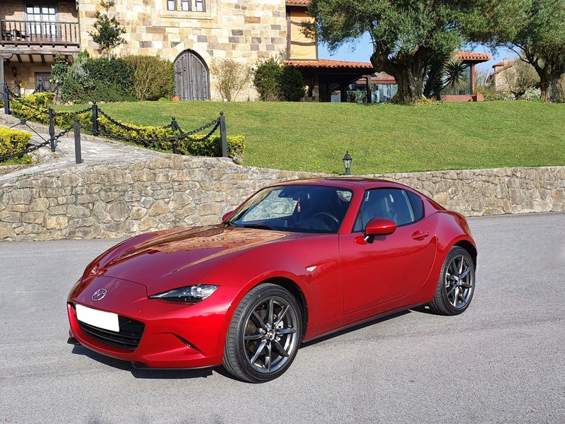 Mazda MX-5 2017 - foto 1