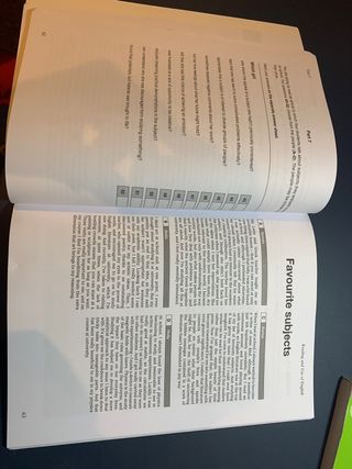 Dos libros inglés Cambridge para B2