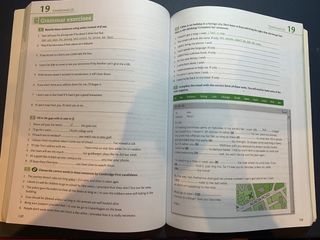 Dos libros inglés Cambridge para B2