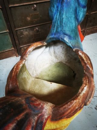 Juguete. Pollo. Balancín. Antiguo