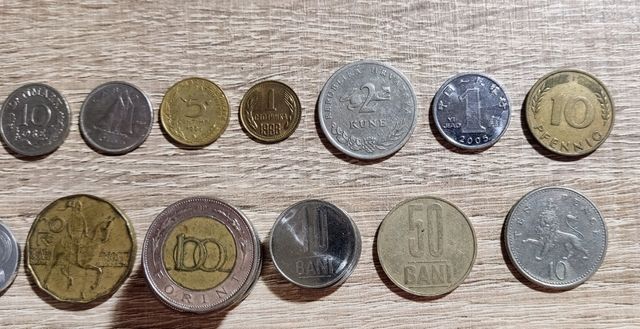 Colección de monedas (pesetas) y de otros países