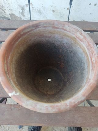 maceta de barro antigua