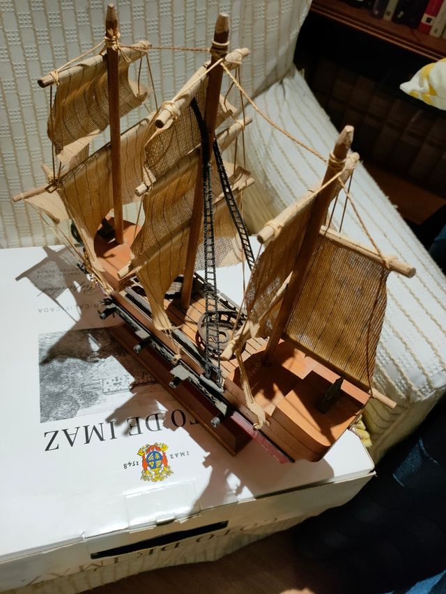 Barco en miniatura