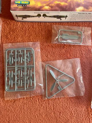 MAQUETA AVIÓN FOCKE WULF FW 190D-10