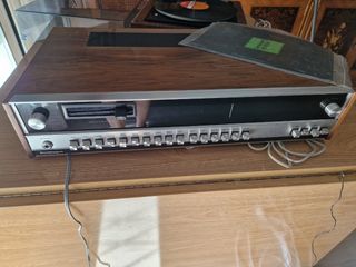 Tocadiscos y Amplificador Groningen