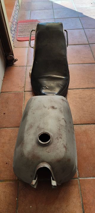 Asiento y colín Sanglas 400Y