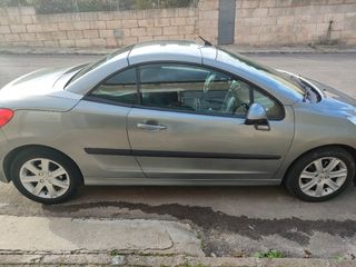 Peugeot 207 cc gasolina 120cv del 2009