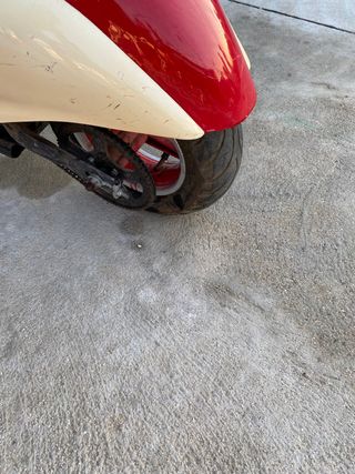 Se vende Vespa batería