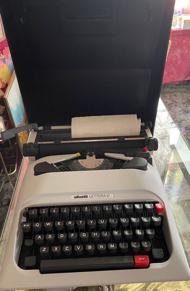 Olivetti lettera 12