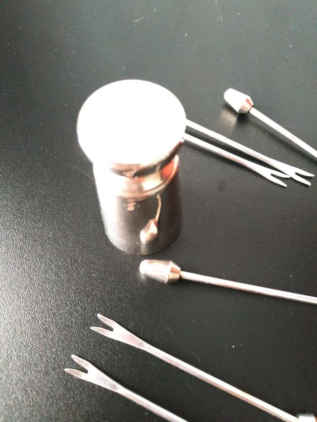 Christofle Francia. Palillos aperitivos plateados