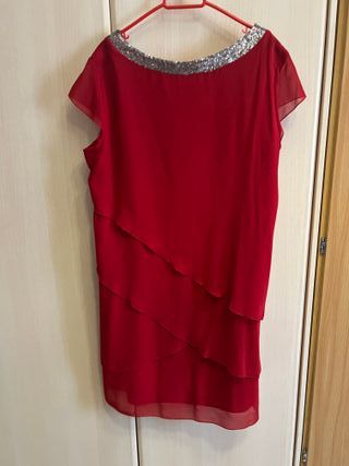 Vestido rojo formal de volantes talla 42/44