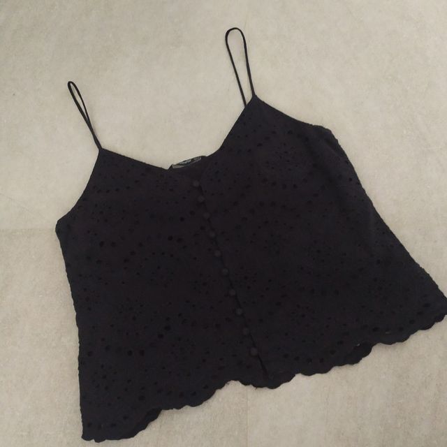 1€: Camiseta bordado Stradivarius T.S