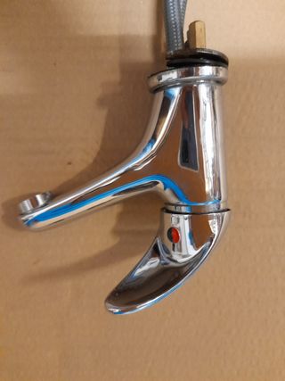 Grifo para labavo. 