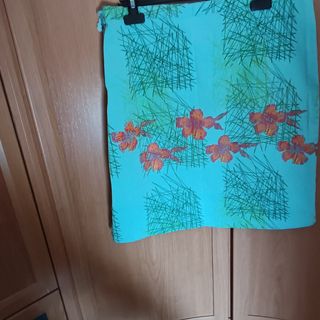 Falda corta Desigual