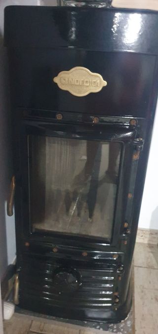 Estufa de leña La Nordica