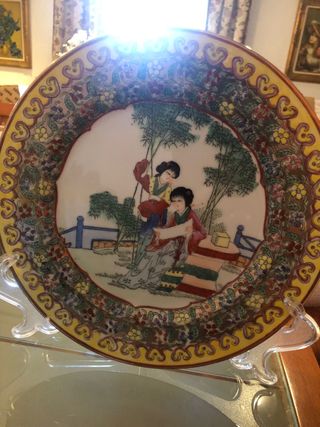 Plato chino decorativo