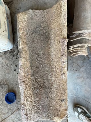 Se venden tejas moruna y ladrillo 