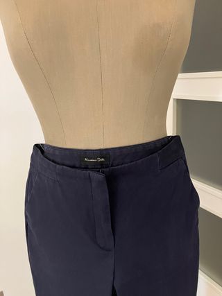 pantalon azul marino marca Massimo Dutti