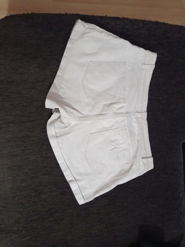 Pantalón corto 