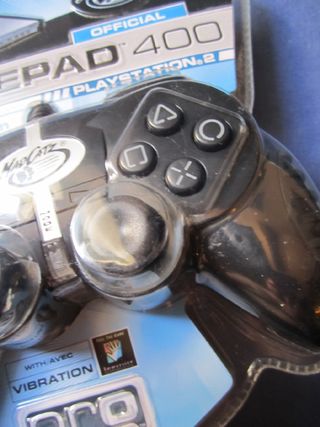 Mando PlayStation 2 y PSOne MadCatz Gamepad 400