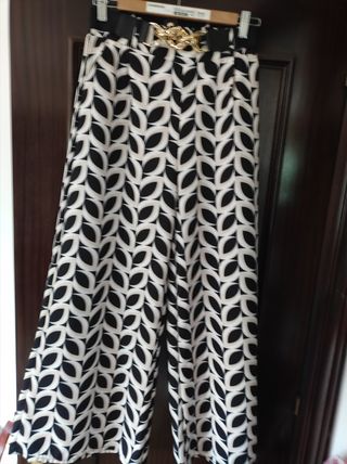 Pantalón ancho negro y crema. Nuevo