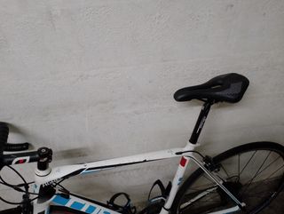 Bicicleta de carretera Cube