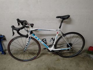 Bicicleta de carretera Cube