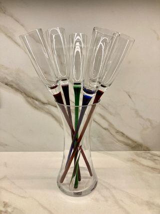 6 Copas de cava o cóctel con jarrón de vidrio.