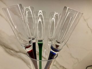 6 Copas de cava o cóctel con jarrón de vidrio.