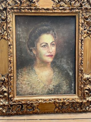 Óleo sobre tabla con marco tallado en madera XIX.