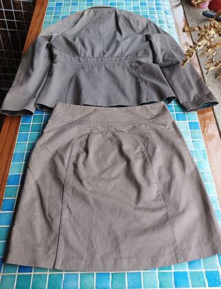 Traje chaqueta y falda Pedro del Hierro