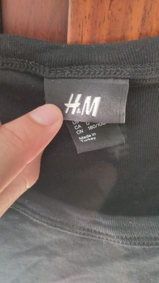 Canotta nera - stile femminile - H&M