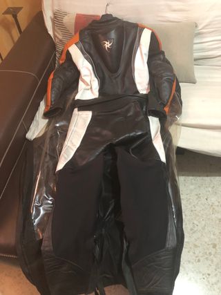 MONO CUERO 2 PIEZAS PARA MOTO