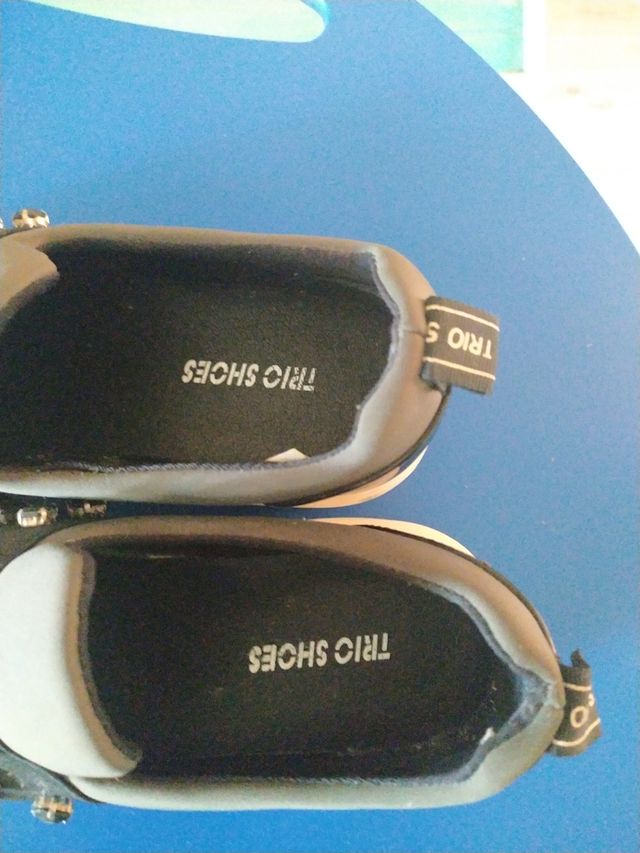 Playera verde militar con pedrería