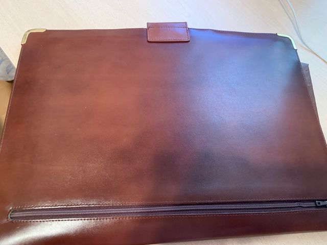 Cartera portadocumentos piel con llave