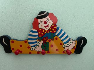 Perchero infantil payaso